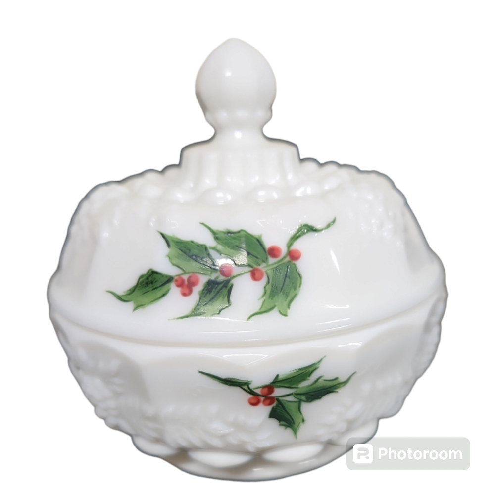 Vintage Westmoreland Co. candy dish